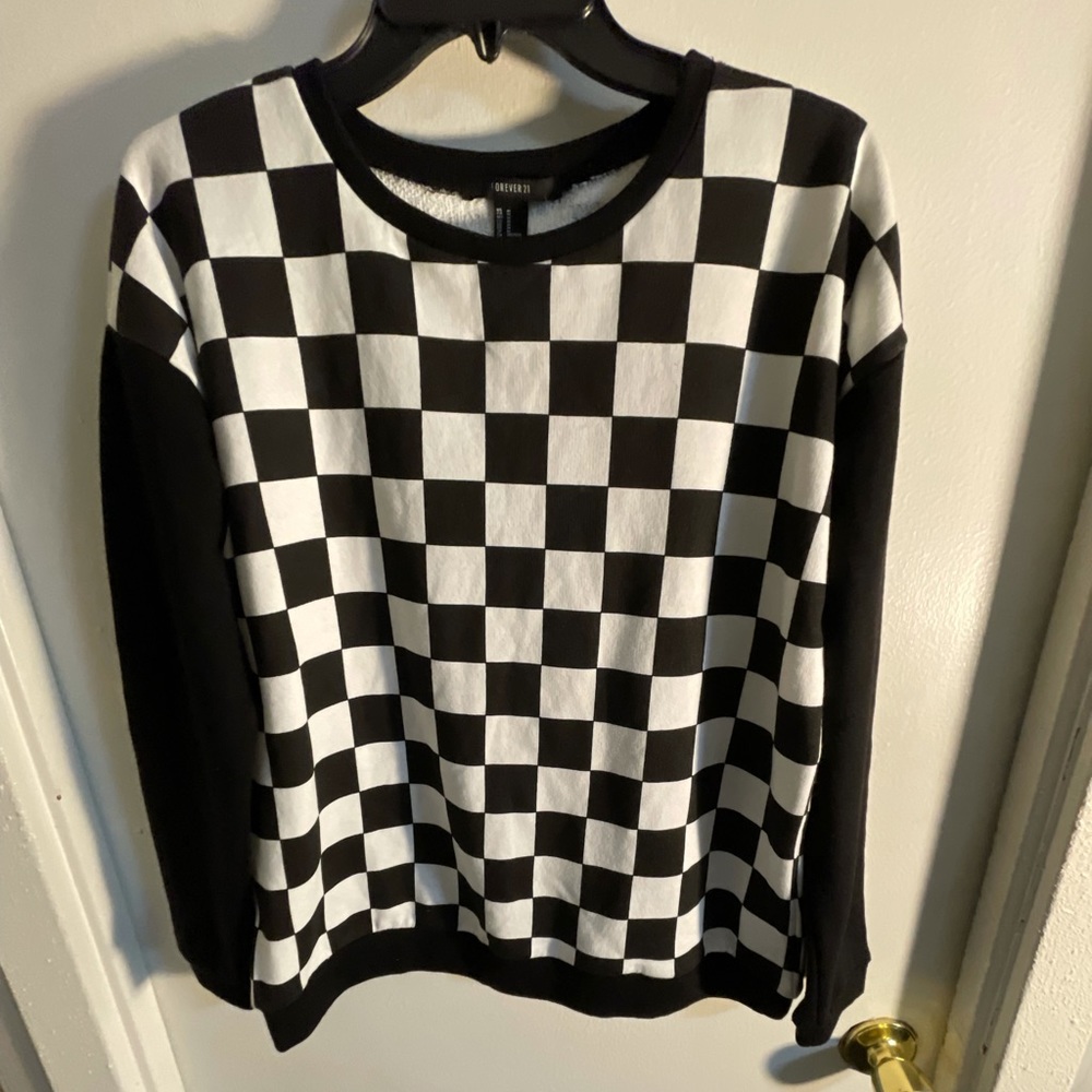 NEW Black & White Checker Sweatshirt. Size Medium.